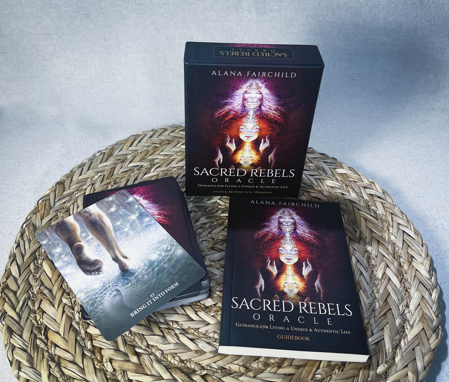 SACRED REBEL - ORACLE CARDS