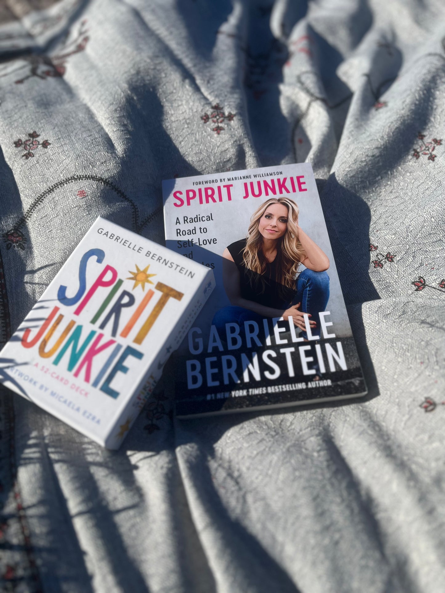 SPIRT JUNKIE - BOOK